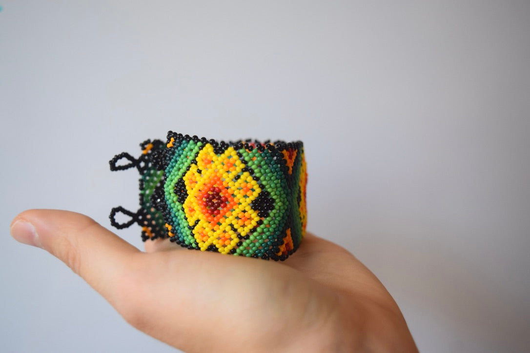 Pulseras wixaritari