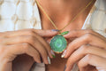 Collar piedra solar Verde