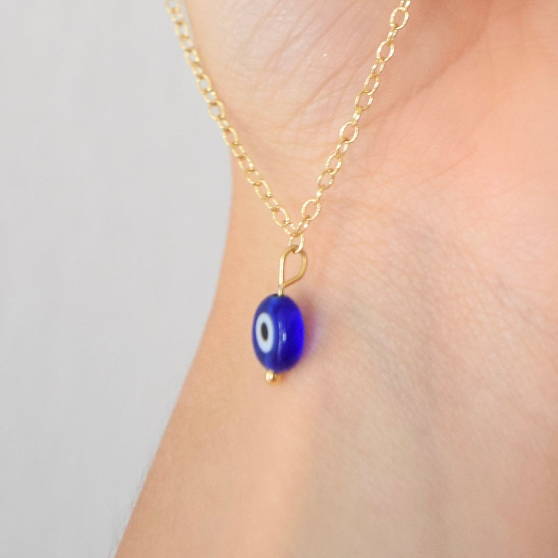 Collar ojo turco